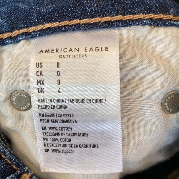 American Eagle Tomgirl Shortie Jean Shorts Size 0 - Picture 5 of 5